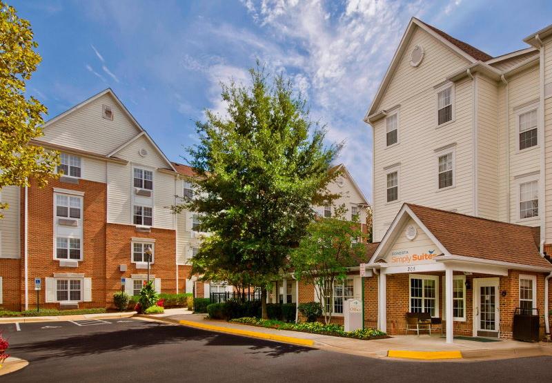 Popular Hotel Near Capital One Arena 