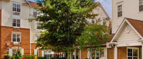 Sonesta Simply Suites Falls Church