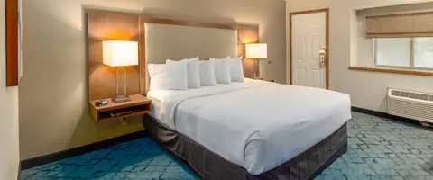 Red Lion Hotel Templin's on the River